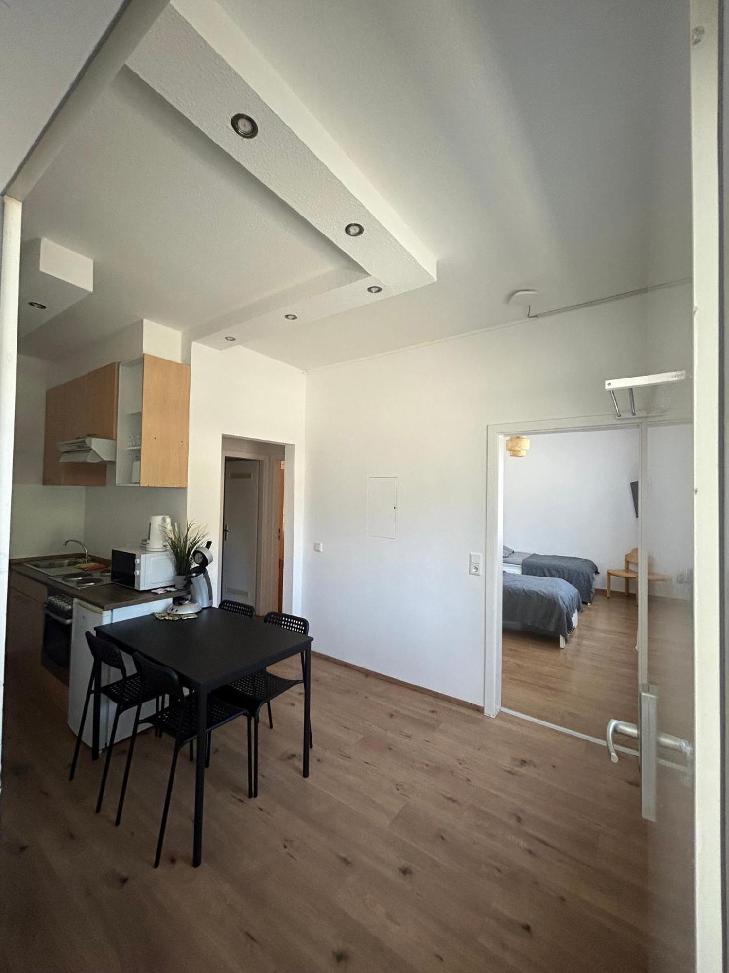 Gemuetliche Ferienwohnung - Voll Ausgestattet, Zentral Aber Ruhig ! Wuppertal Exterior photo